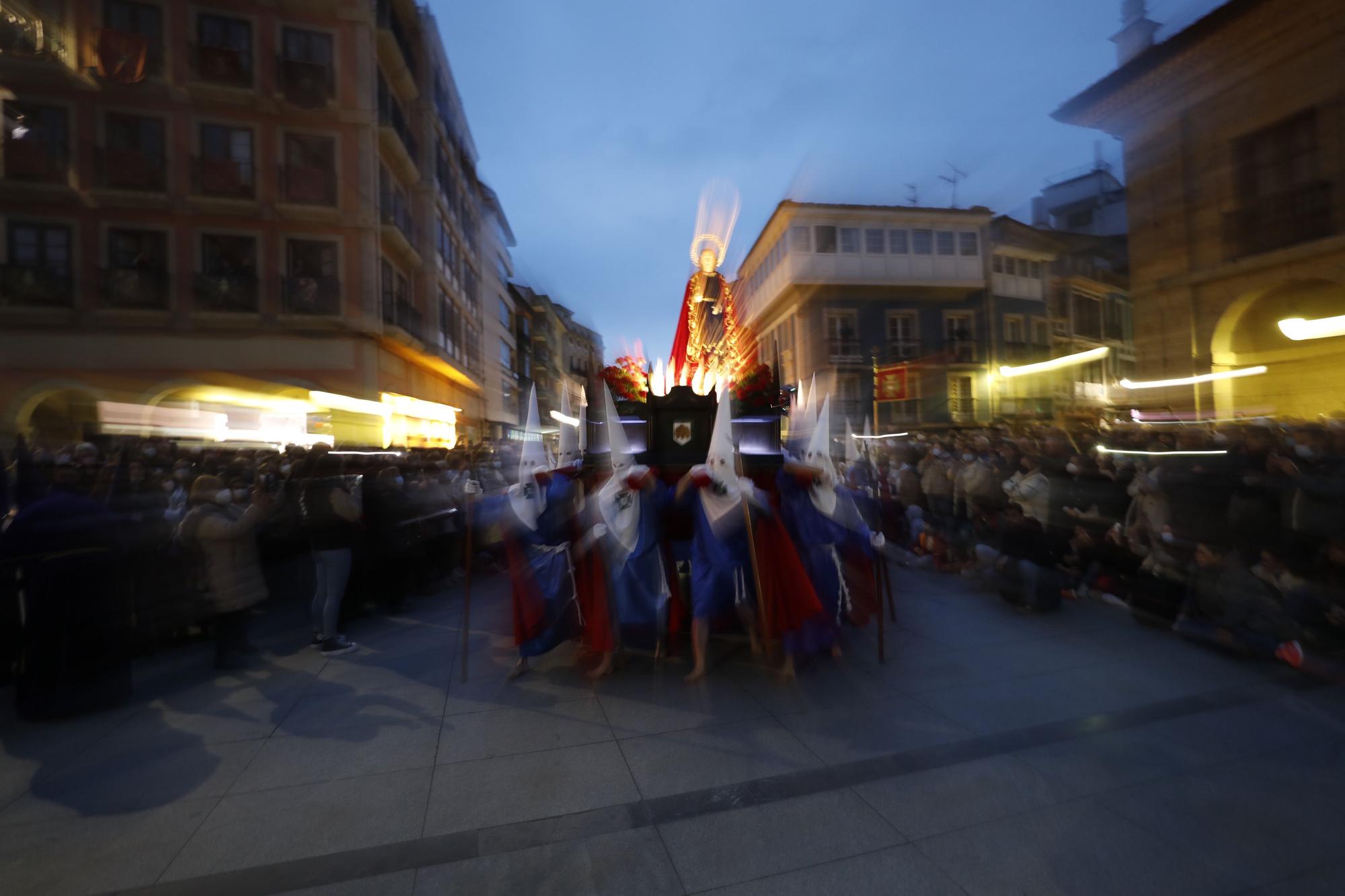 EN IMÁGENES: Así fue la procesión del Santo Encuentro de Avilés