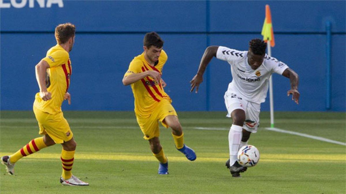 ¡Coutinho pone el tercero desde el punto de penalti! (ES)