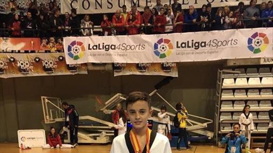 Ortiz, del Virgilio de Burriana, bronce en cadete en el Nacional