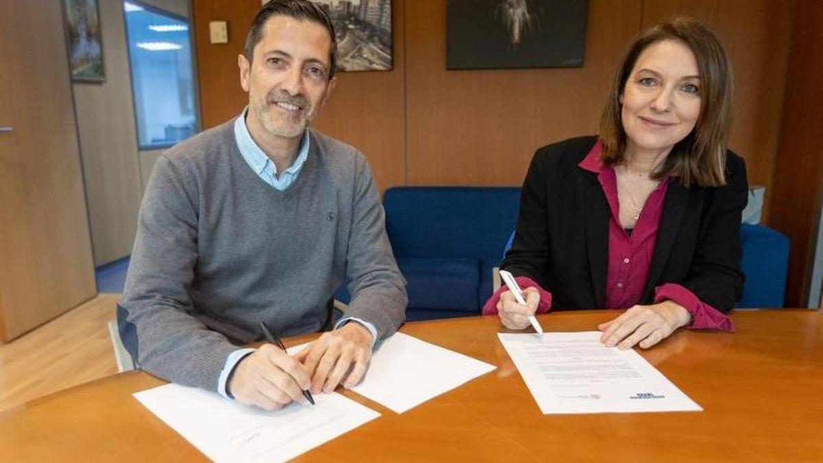 COAFA e INFORMACIÓN firman la alianza de su nuevo proyecto. | JOSE NAVARRO
