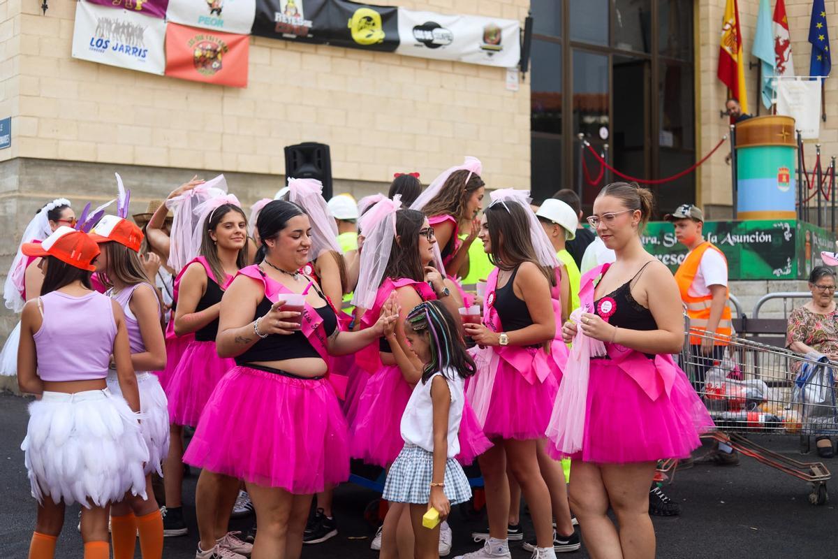 GALERÍA| Coreses es una fiesta con sus peñas y carrozas