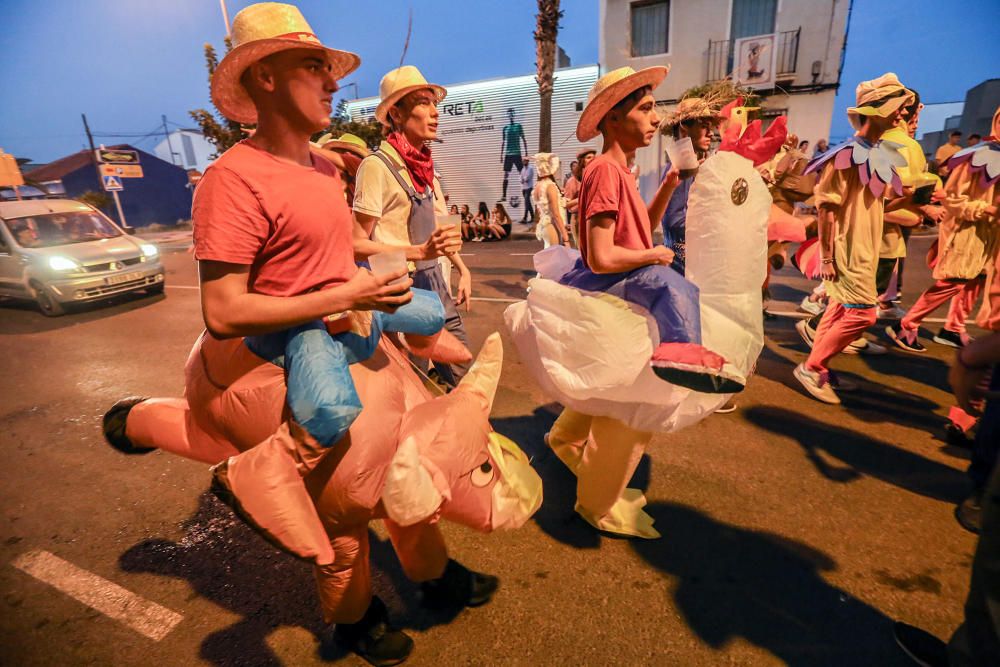 Desfile de carrozas San Miguel de Salinas