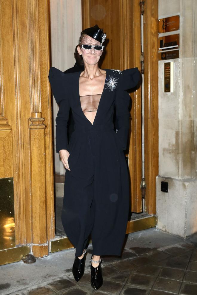 Céline Dion con look de Alexandre Vauthier en París