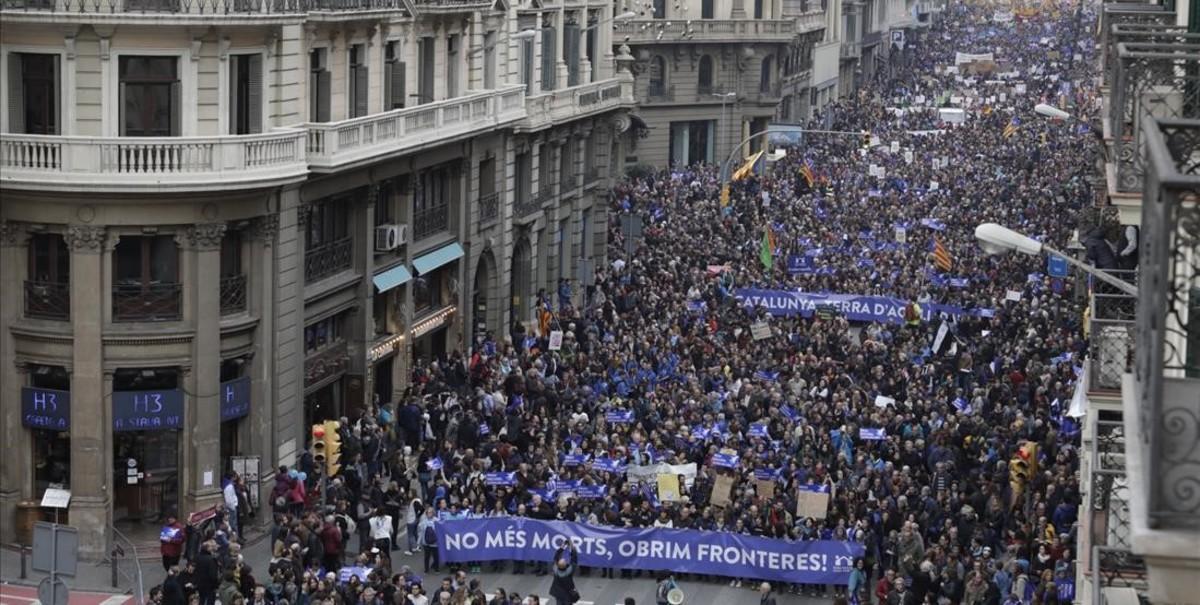 esala37346222 barcelona 18 02 2017  sociedad   manifestaci n a favor de la170218170232