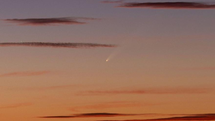 El &#039;cometa del siglo&#039; sobrevuela Torrevieja