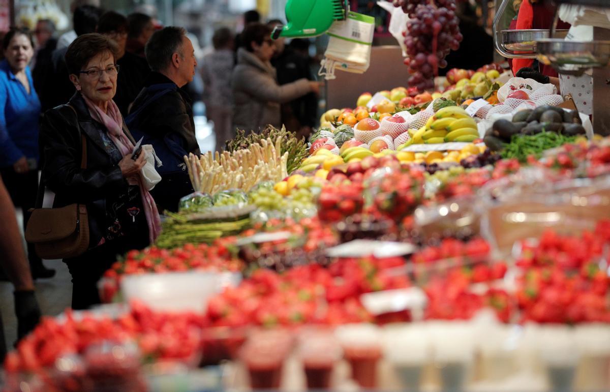 Las frutas y verduras con PFAS en la UE se han triplicado en diez años, según estudio