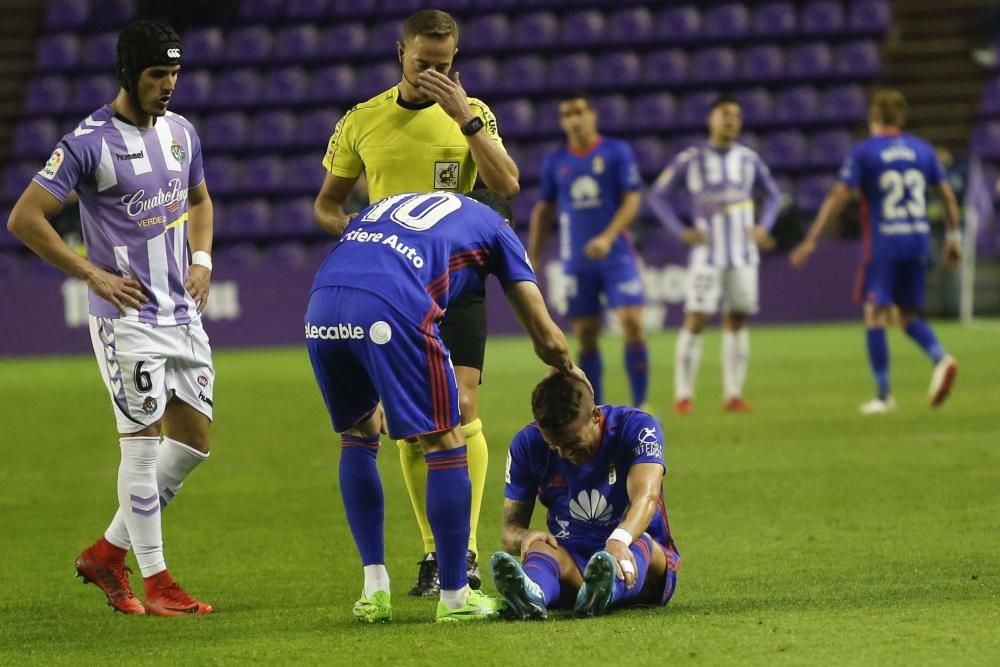 El partido entre el Valladolid y el Real Oviedo, en imágenes