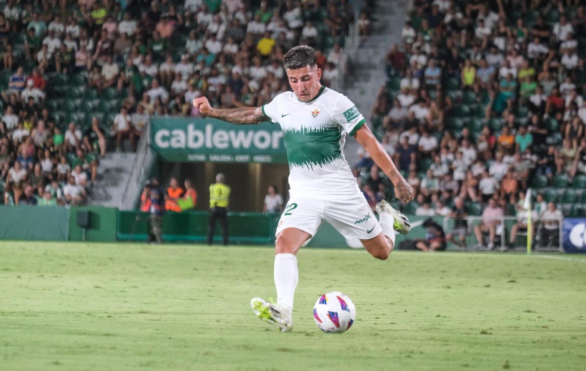 Las mejores imágenes del Elche CF - Parma Calcio 1913 del trofeo "Festa d´Elx"