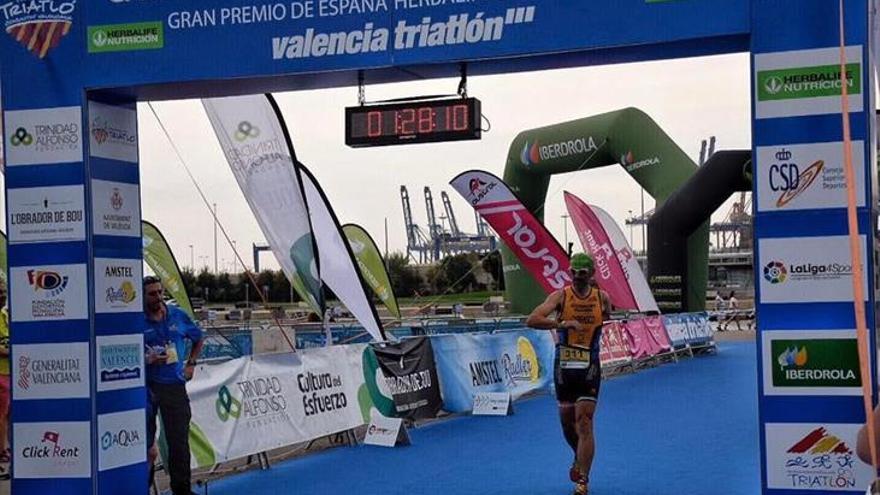 El cacereño Quini Carrasco, feliz tras proclamarse subcampeón de España