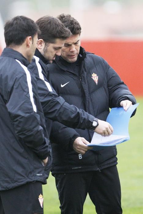 Rubi dirige su primer entrenamiento como técnico del Sporting