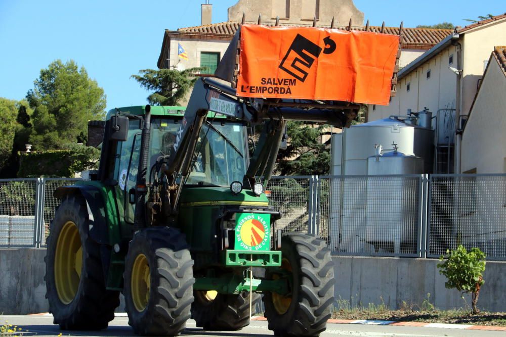 Protesta contra el macrocàmping de Garriguella