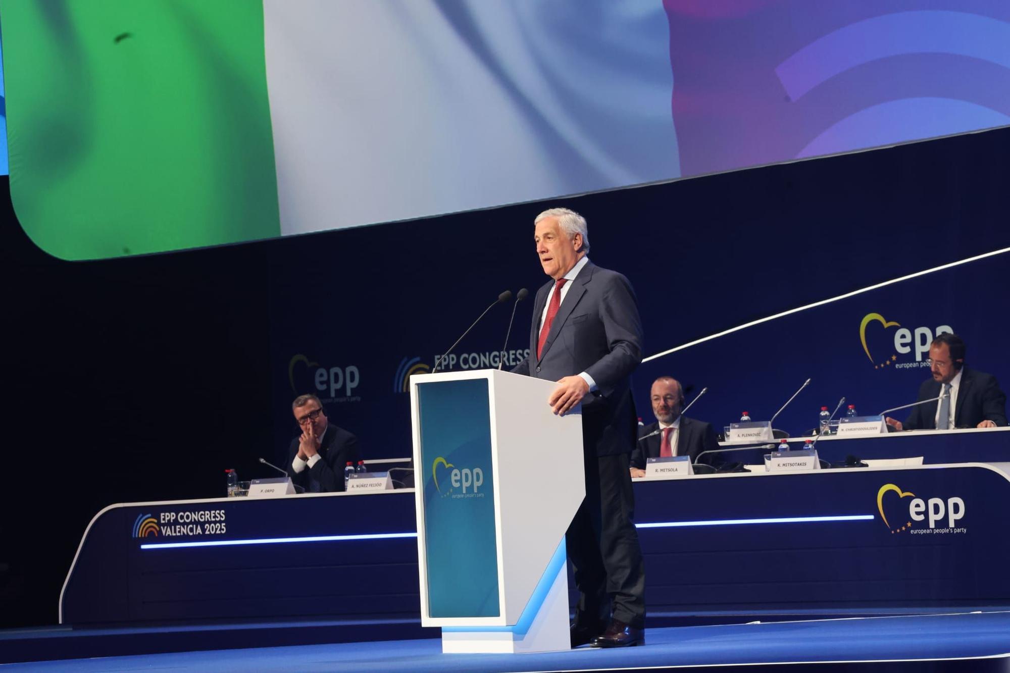 Todas las fotos de la segunda jornada del congreso del PP europeo en València