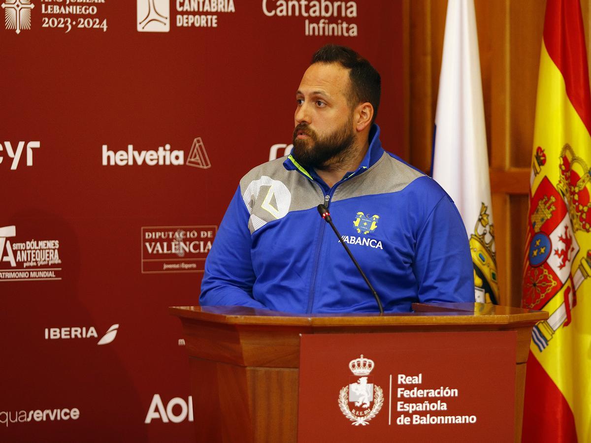 Nacho Moyano en el momento de realizar una valoración de la eliminatoria tras el sorteo.
