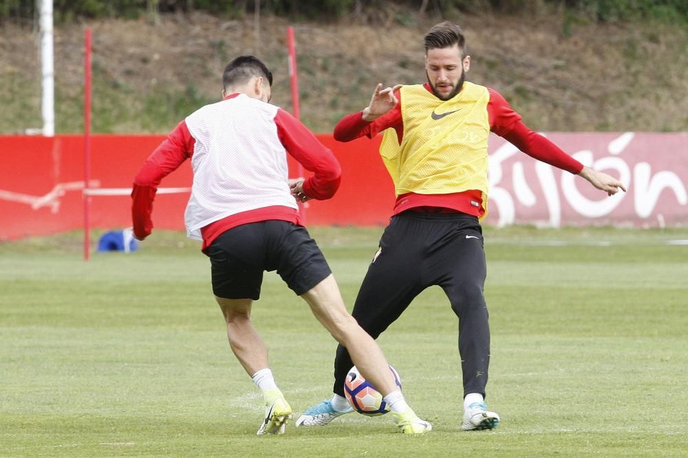 Entrenamiento del Sporting esta mañana en Mareo