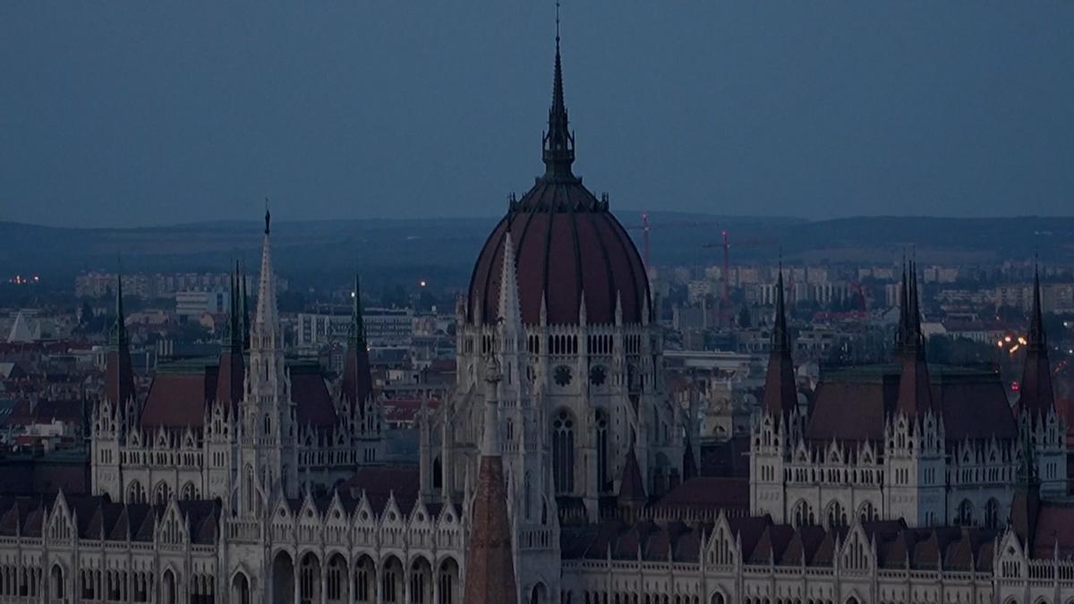 Budapest se apaga por la ola de calor y la sequía