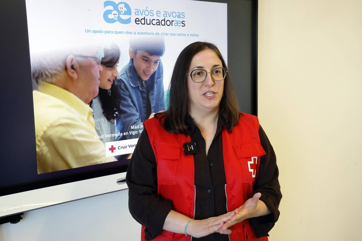 Cristina Miranda, referente del programa de Abuelos educadores de Cruz Roja.