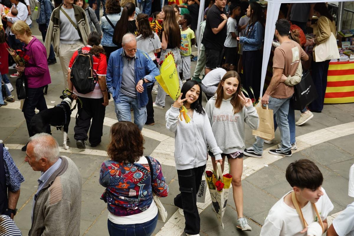 Les millor imatges de la Diada de Sant Jordi 2026 a Manresa