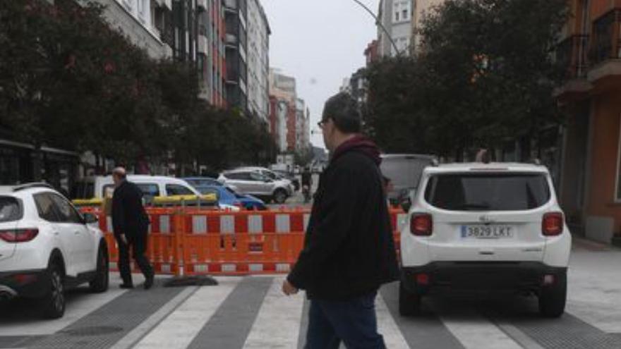 Os Mallos cuenta con un nuevo paso de cebra gigante