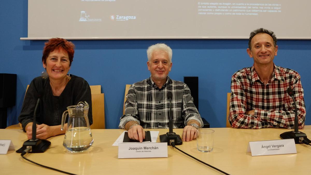 Joaquín Merchán (centro), en su época como director del Centro de Historias de Zaragoza.