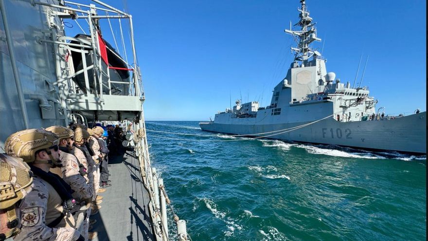 La Armada pone a prueba su &quot;orientación al combate&quot; liderando buques de la OTAN