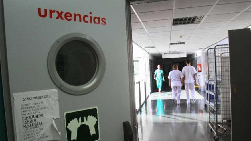 Interior del servicio de Urgencias del Hospital Comarcal de O Salnés.  // J.L.Oubiña