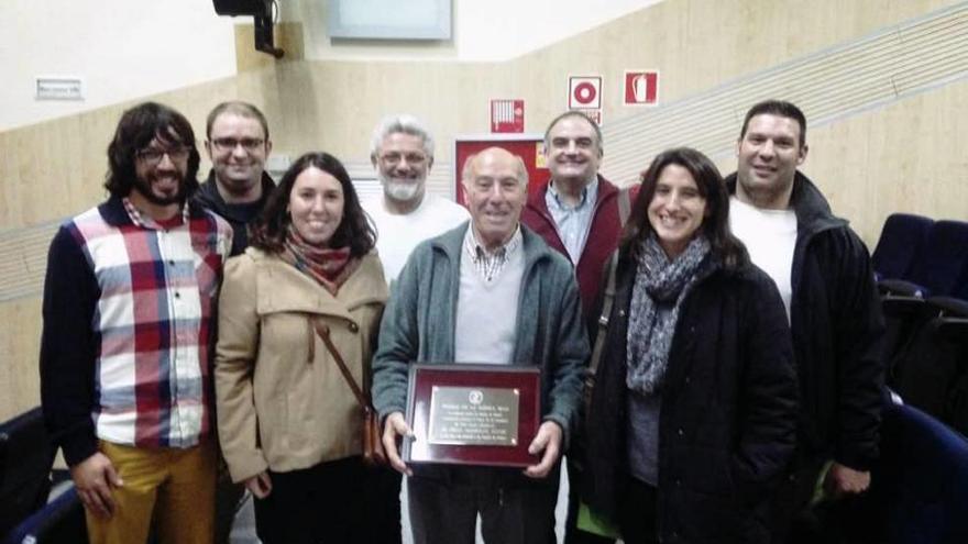 El distinguido tras la gala celebrada en el teatro La Unió de Son Servera.