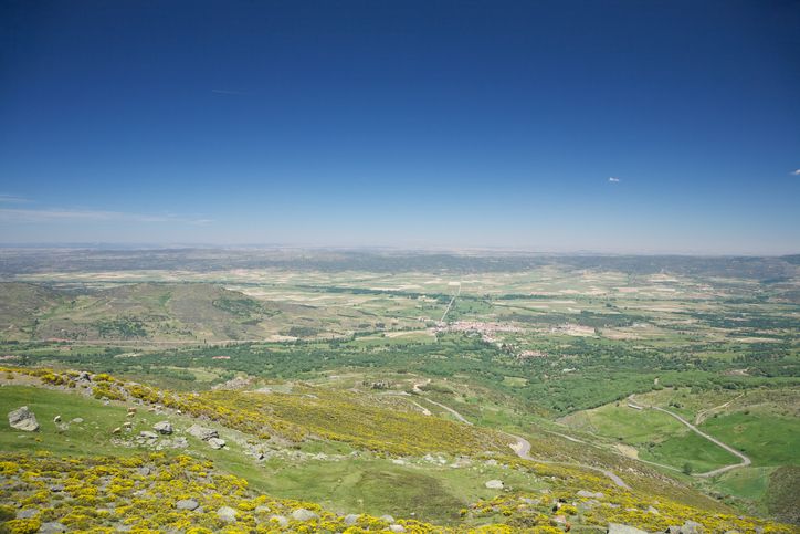 El valle de la Corneja es el mejor lugar para practicar parapente en toda Europa.