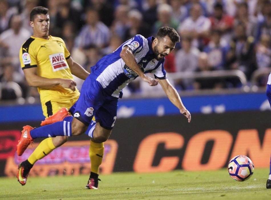 El Dépor sufre, pero gana al Eibar