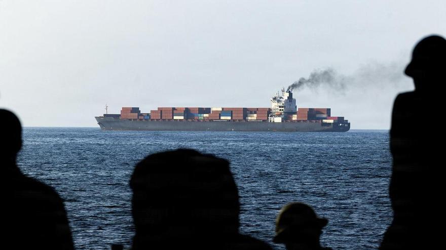 Las bolsas enfrían su optimismo: el petróleo supera los 103 dólares ante el parón del diálogo entre Irán y EEUU