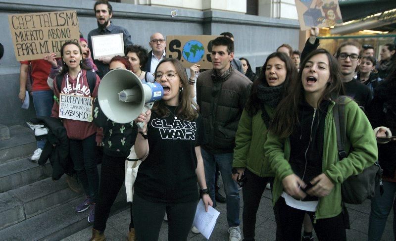 Los jóvenes zaragozanos se suman a la lucha contra el cambio climático