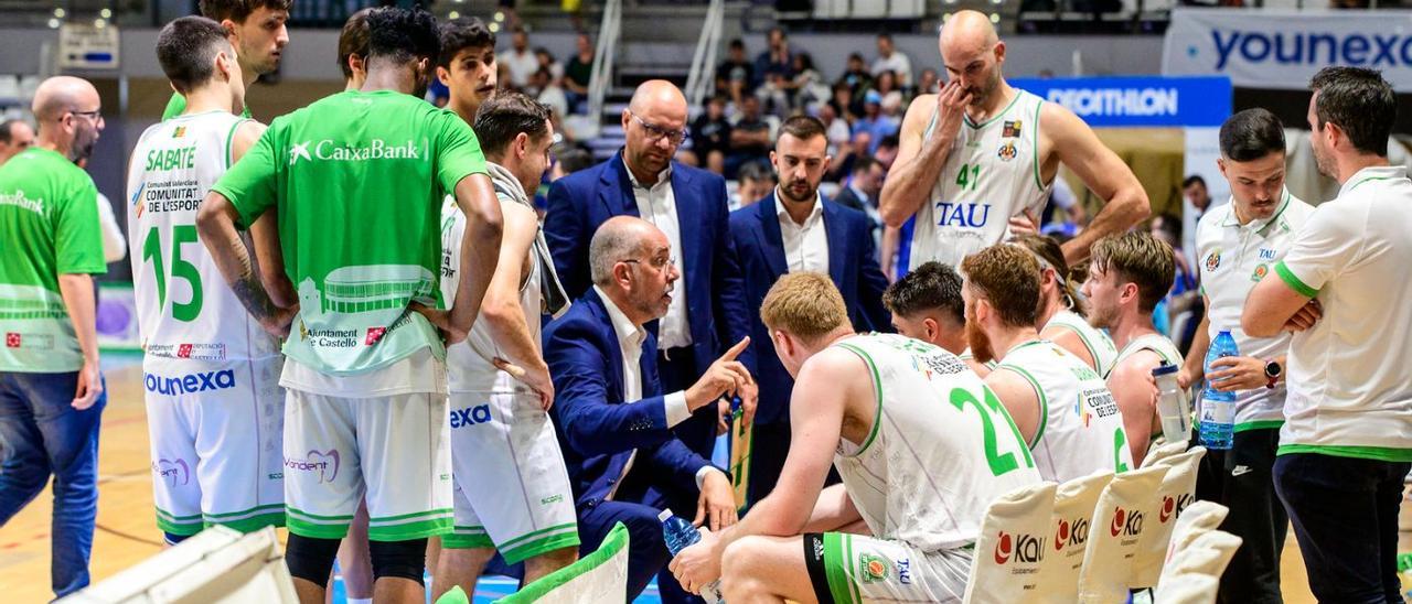 Las cuentas del TAU Castelló para pelear por los 'play-off' de ascenso a la Liga ACB