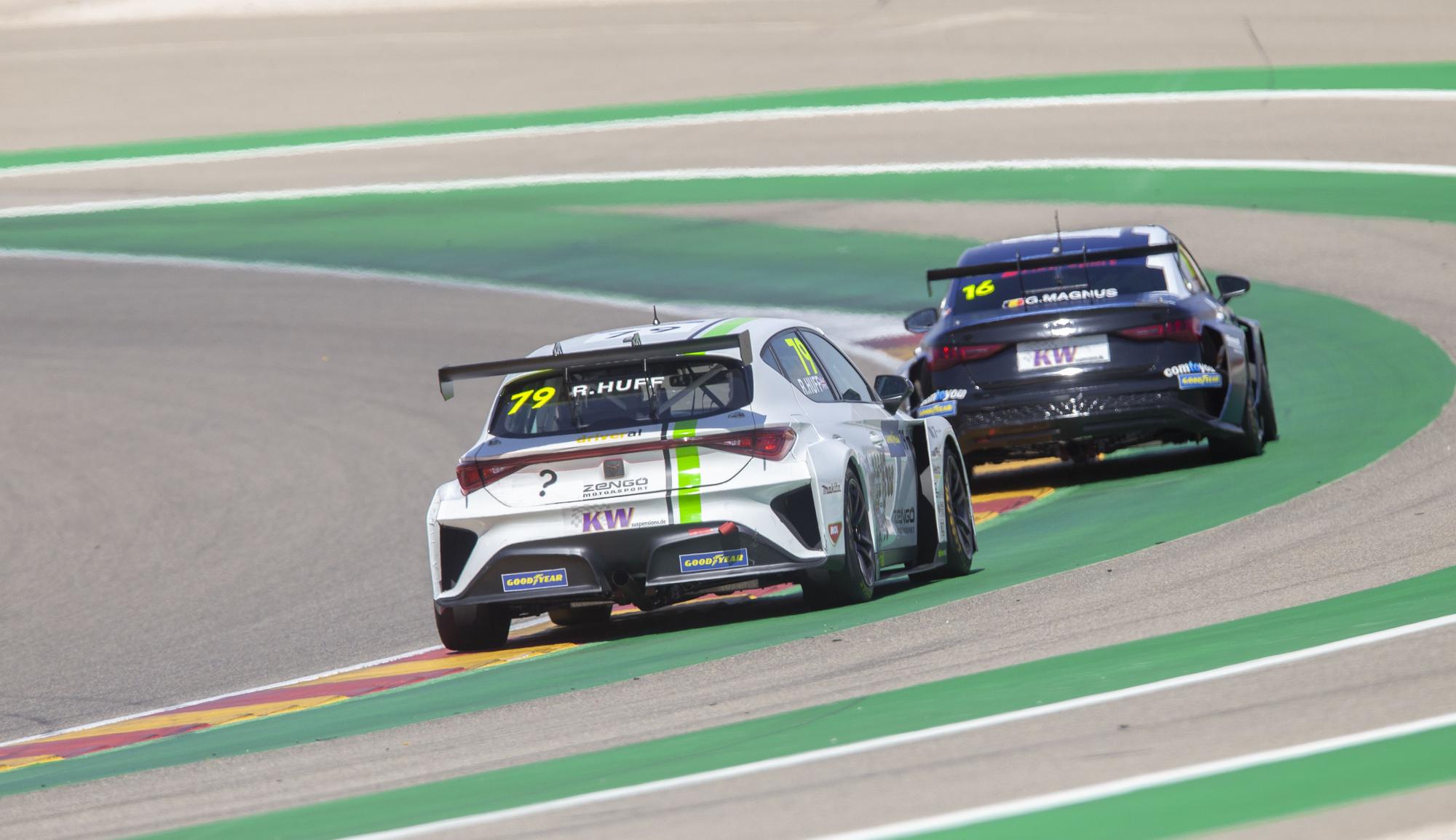 Domingo de carreras en Motorland Aragón con el Mundial de Turismos (WTCR)