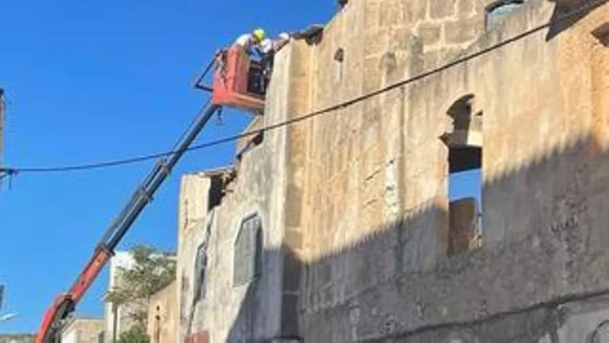 Tormentas en Mallorca: Empiezan las obras para garantizar la seguridad de la plaza de toros de Felanitx