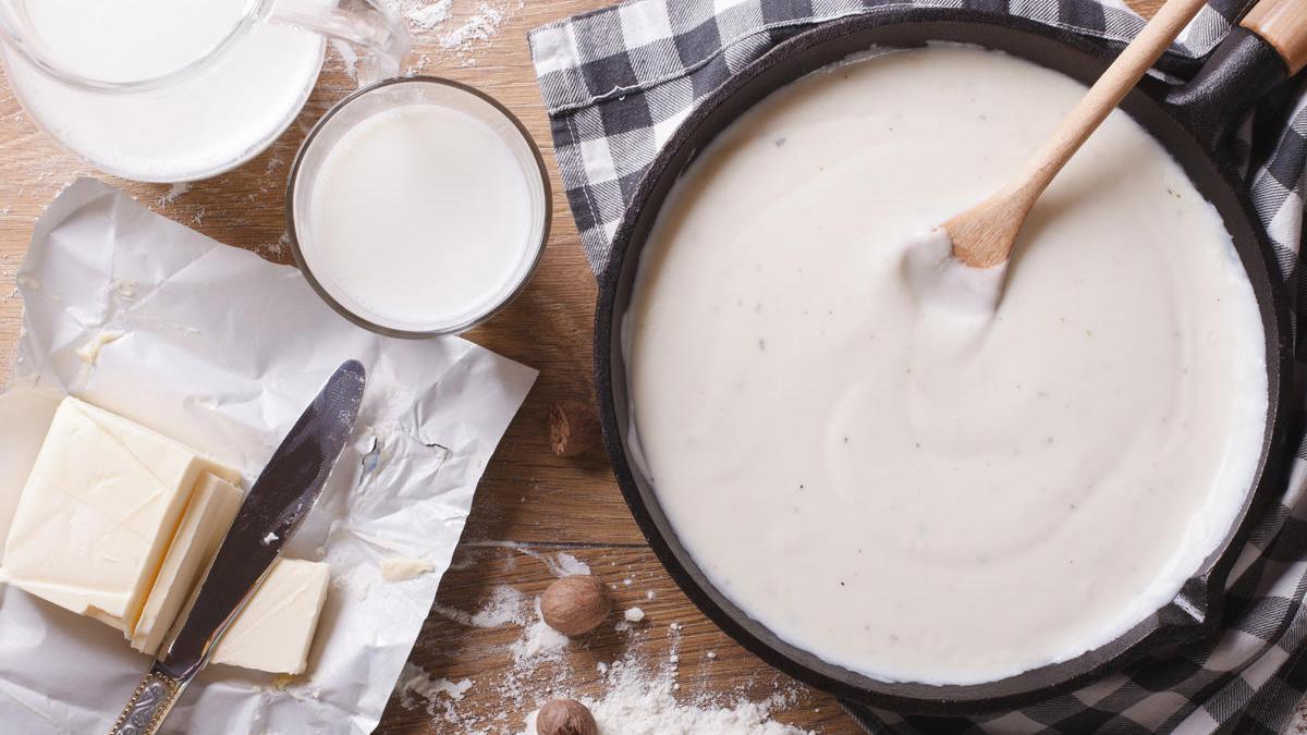 Hacer la cena saludo Perforar BECHAMEL PARA CROQUETAS | La receta fácil definitiva para hacer bechamel  para lasaña y croquetas