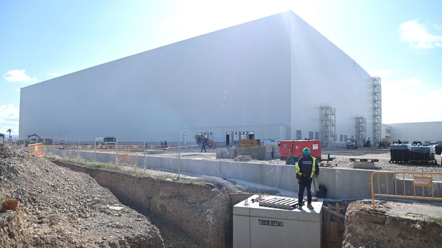 Inditex echa a andar en Malpica: el nuevo centro logístico ya opera en pruebas y arrancará en agosto con 250 empleados