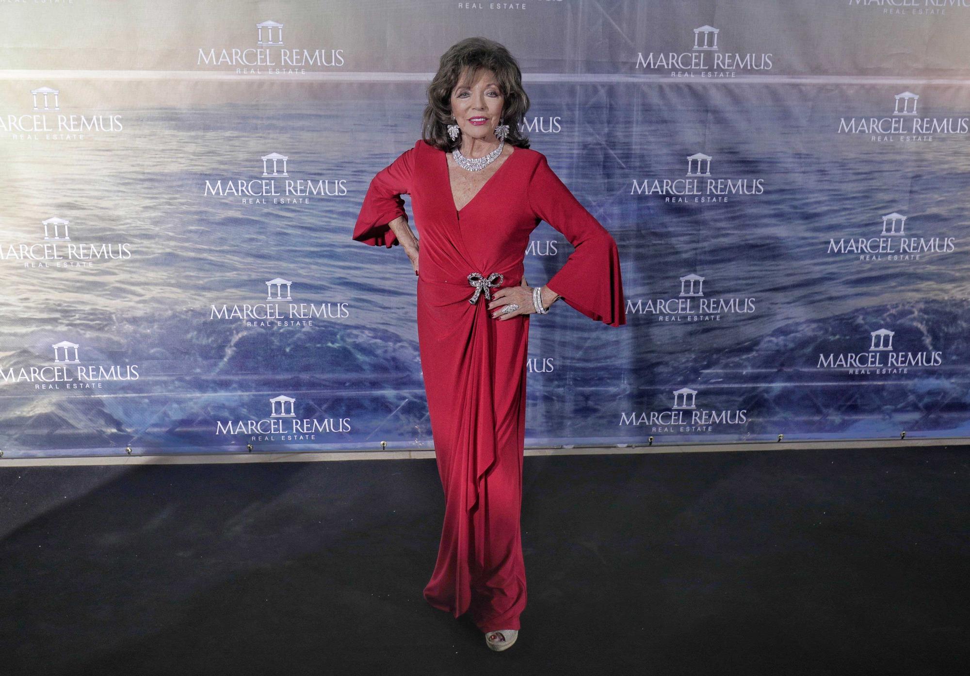 Joan Collins y el rojo triunfan en la fiesta de Marcel Remus