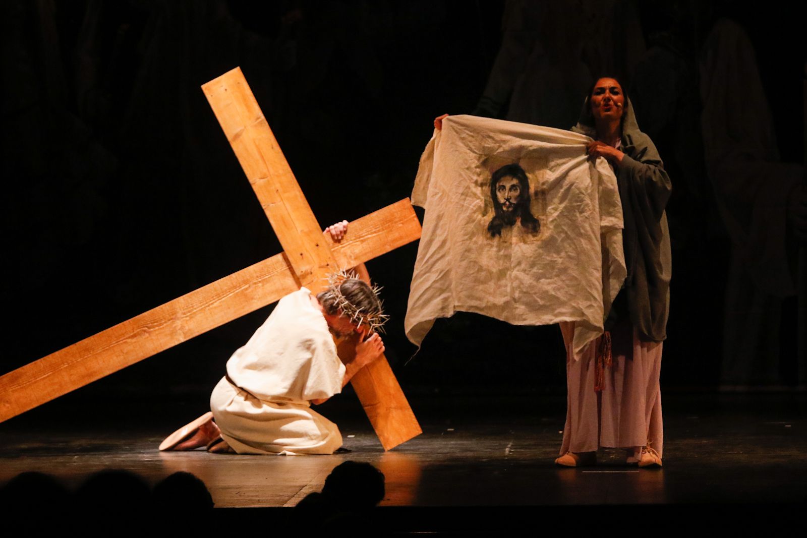 El Hijo del Hombre un montaje teatral de las Cofradías singulares de Andalucía