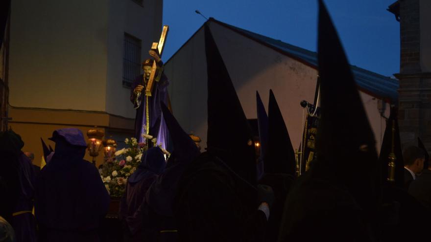 Semana Santa en Benavente: Así ha sido la Procesión de las Tinieblas
