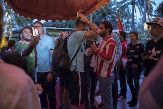 Llegada del Athletic de Bilbao al Hotel Santa ...