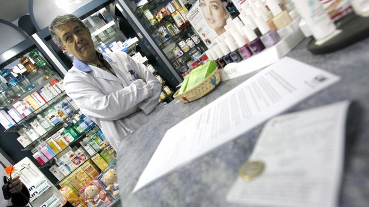 Una farmacia de Madrid, el primer día de aplicación del euro por receta, el pasado 2 de enero.