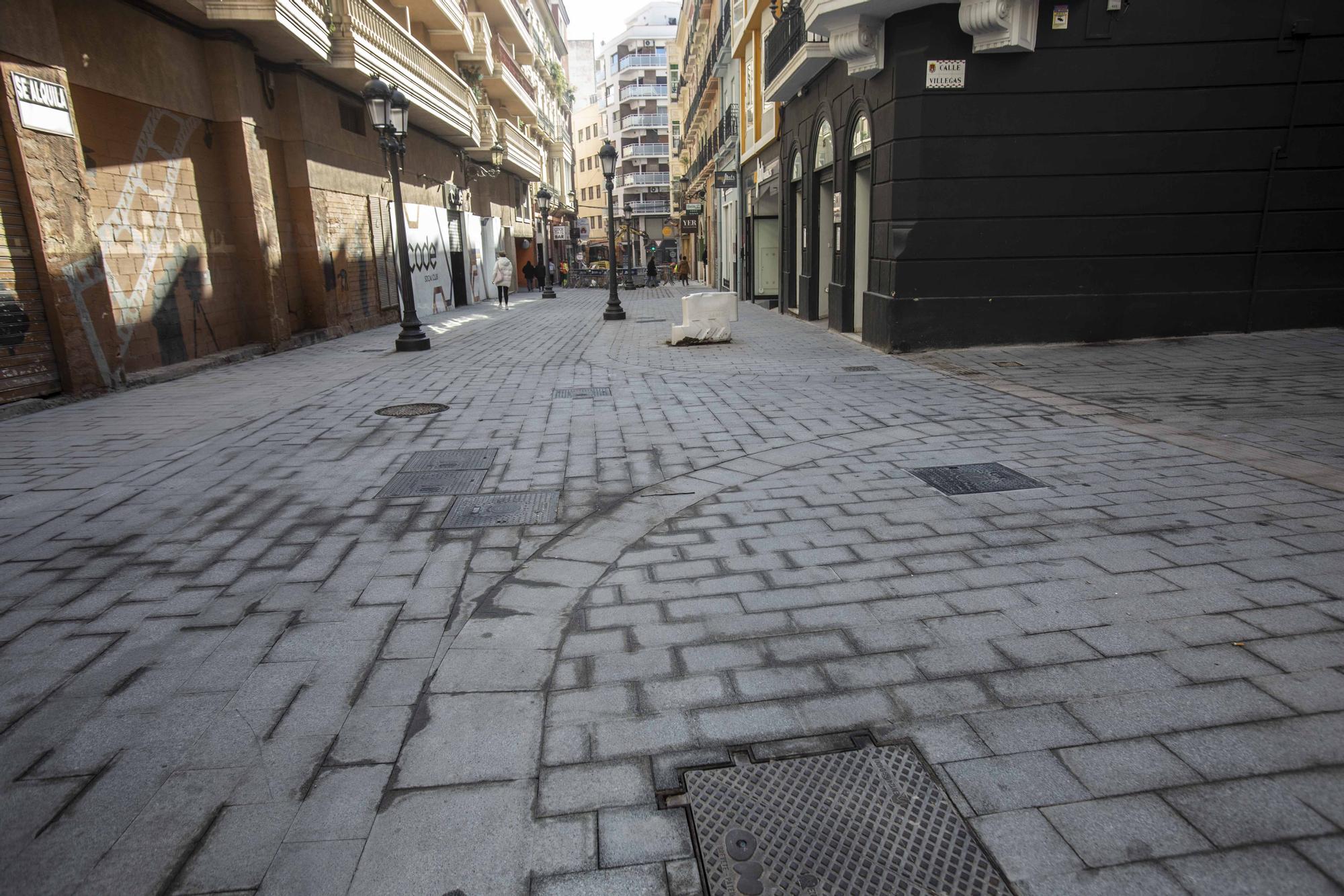 Así queda la calle Constitución tras su peatonalización