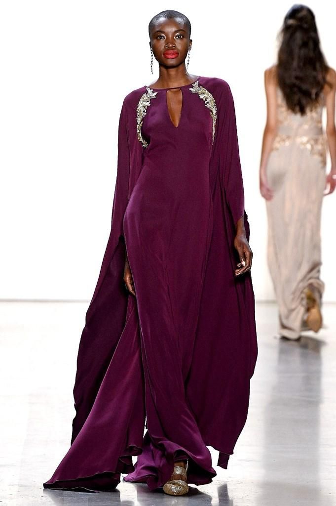 Tadashi Shoji