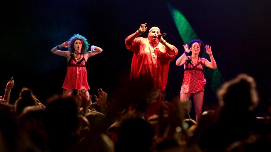 ¡Bomba! King África será el artista estrella del Fogueres Fest en Alicante