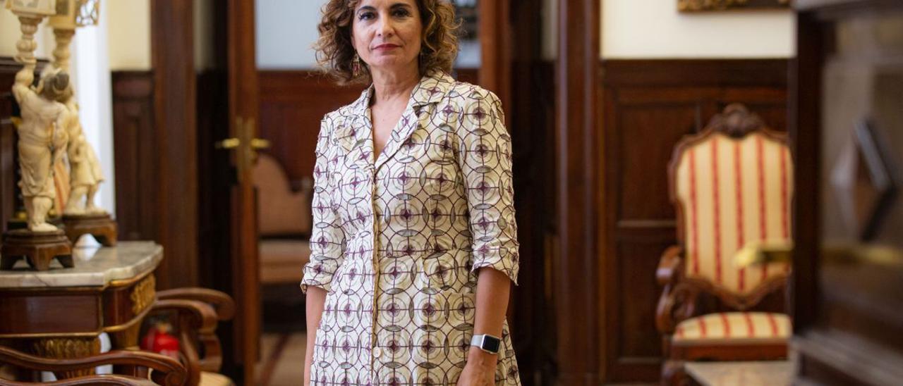 María Jesús Montero: "Había que frenar el contagio en la eliminación del impuesto de patrimonio"