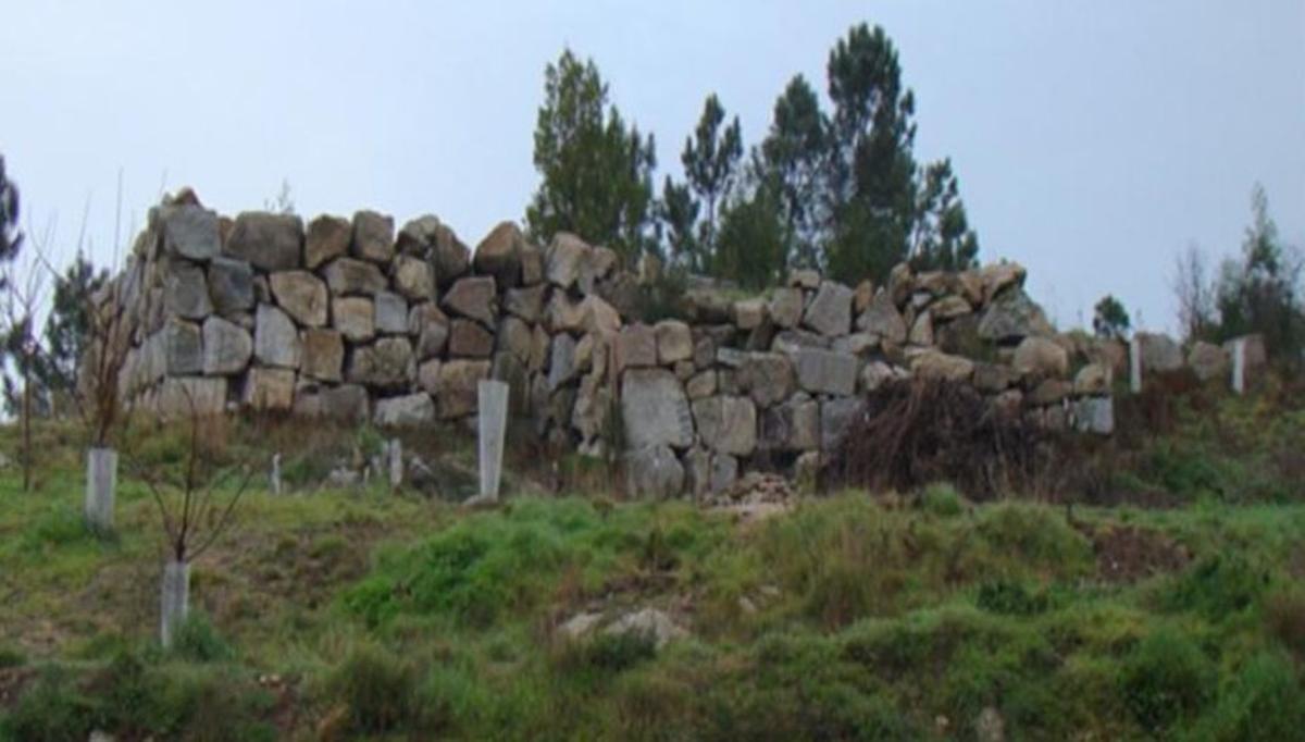 Un muro de contención en Barro que ya no existe. | APLU