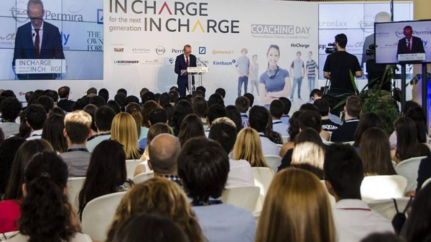 Opel activa un programa pionero para fomentar el empleo juvenil