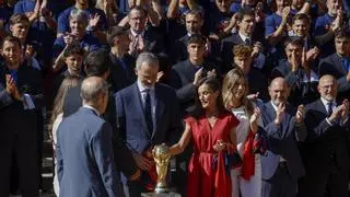 Celebración del Mundial en Madrid, en directo: los campeones del mundo realizan el recorrido hasta Cibeles