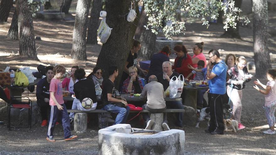 Preparan Los Villares para cientos de peroles en un soleado san Rafael