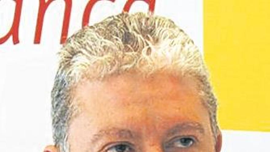 Serralvo avala la inversión del Consell y llama al PP «hipócrita»