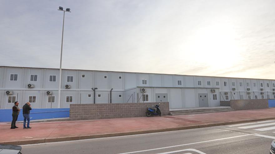 Torrevieja: 436 alumnos reinician las clases en un nuevo centro en prefabricadas